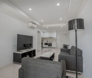 Two-storey apartment with one bedroom and study - Photo 5