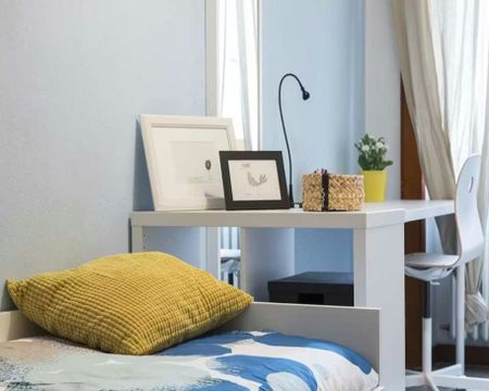 Via Francesco Arese, Milan, Lombardy 20159 - Photo 2