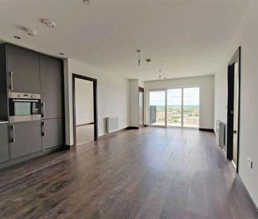 Victoria Central, Victoria Avenue, SS2 - Photo 1