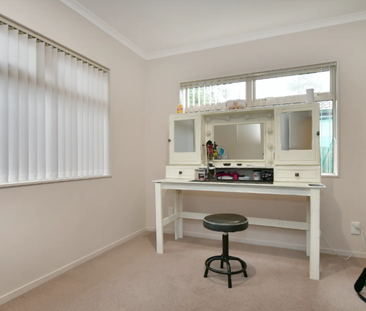 Orewa, 10 Centreway Road - Photo 5