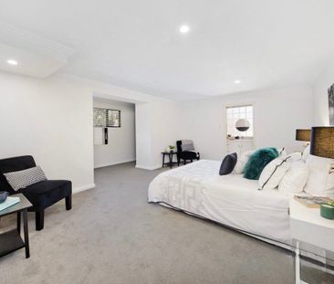 Scarborough - Photo 4