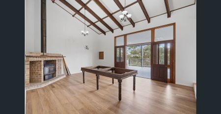 Freshly Renovated Dual-Living Home with Beautiful Mountain Views - Photo 3