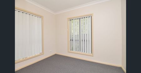 UPDATED 3-BEDROOM VILLA IN QUIET & PRIVATE COMPLEX! - Photo 5