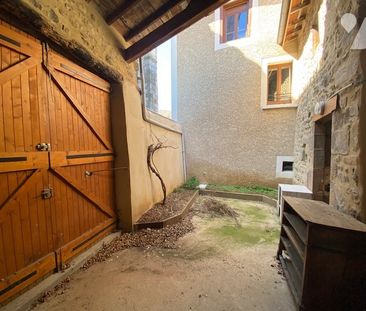 Maison de village à louer avec cour dans le centre du village de Ch... - Photo 4