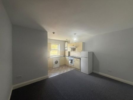 3 Bed Flat, Howard Road, SE25 - Photo 5