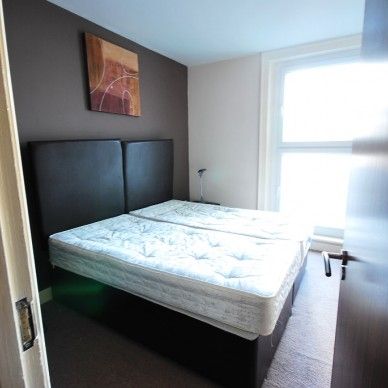 2 Bed - City Apartments, Northumberland Street - Photo 1