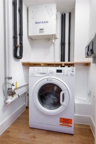 1 Bed Flat, Gaumont Place, SW2 - Photo 4