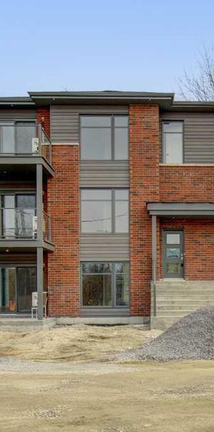 5 1/2 neuf, Les Coteaux, TRIPLEX ! JUIN - JUILLET 2025 rue Lippée - Photo 1