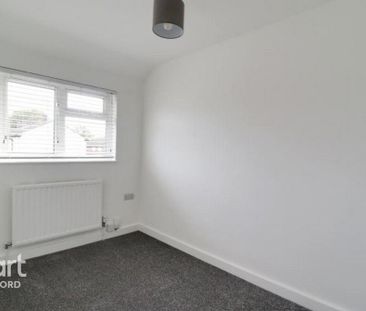 3 bedroom end of terrace house to rent - Photo 6