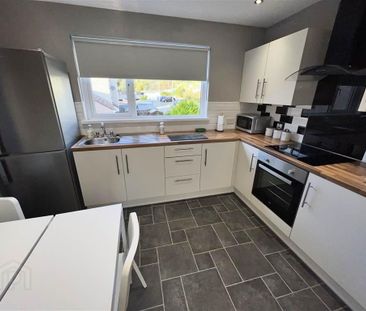 Flat D, 1 Shore Road, Kircubbin, BT22 2RP - Photo 5