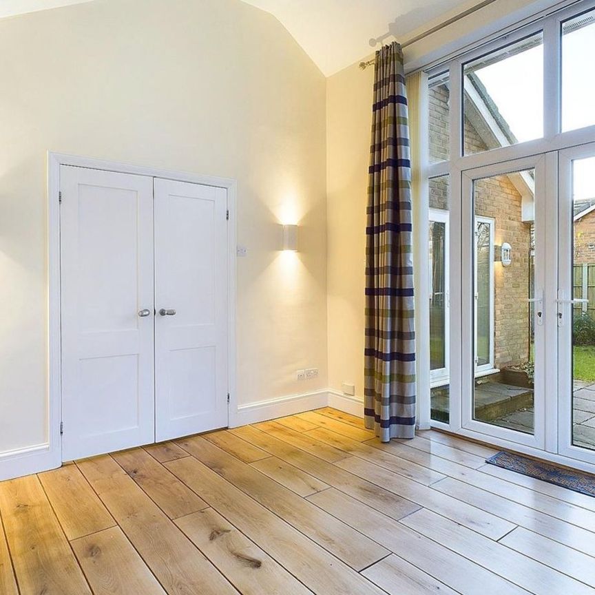 Brookwood Close, Walton, WA4 - Photo 1