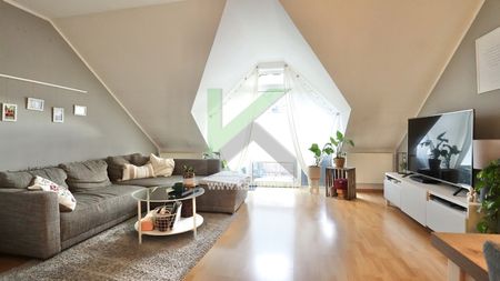 Gepflegte 3-Zimmer-Dachgeschosswohnung mit Balkon in Hemer - Photo 4