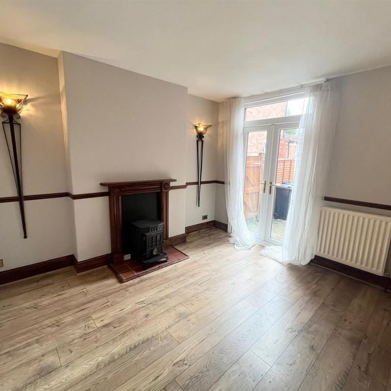 4 bedroom house to rent - Photo 1