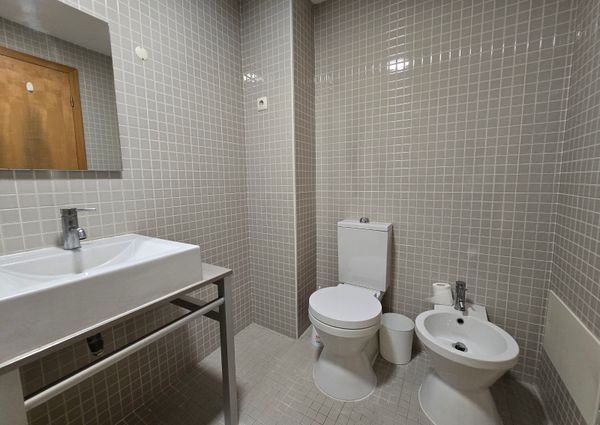 Furnished and equipped T0 flat next to Wisteria!