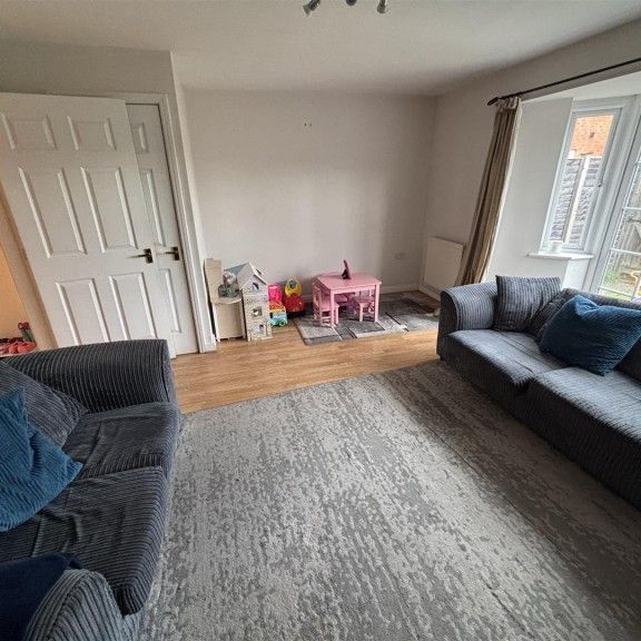 3 BED Terraced House To rent - Photo 1