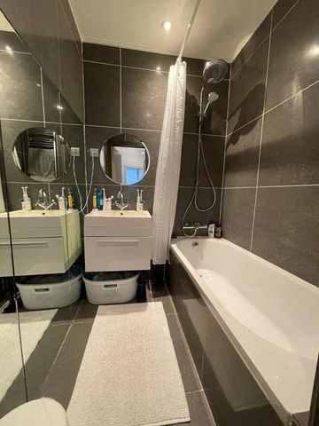 Appartement te huur - Foto 2