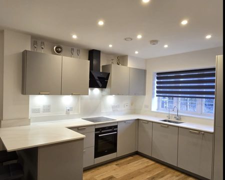 Mill Lane, Sindlesham, Wokingham, RG41 5DF - Photo 3