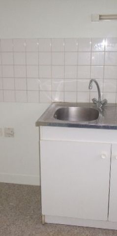 Location Appartement 2 pièces 30m² LA FERTE MACE 61600 - Photo 1