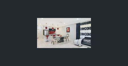 4 Bedroom Family Home - Photo 5