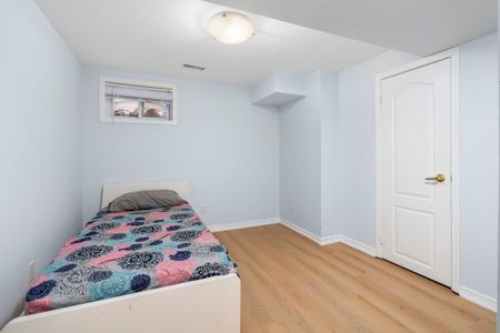 For Lease - 39 Cayuga Avenue Unit# Lower, Toronto, Ontario - Photo 2