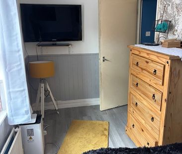 Room in a Shared House, Summerhill, BS4 - Photo 3