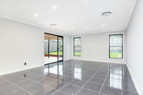 Spacious Family Home - Photo 1