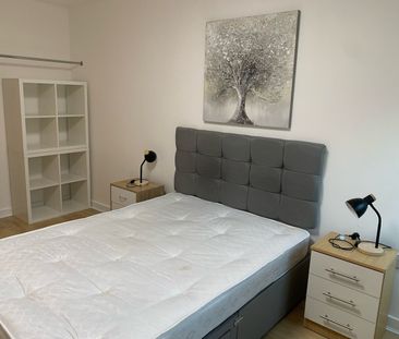 1 Bed Flat, Hudson Court, M50 - Photo 3