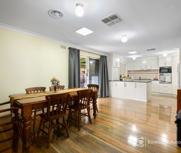 28 Ruby Road, West Wodonga - Photo 3