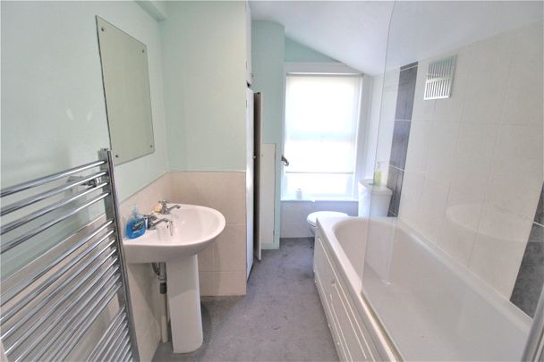 2 bedroom house to rent - Photo 1