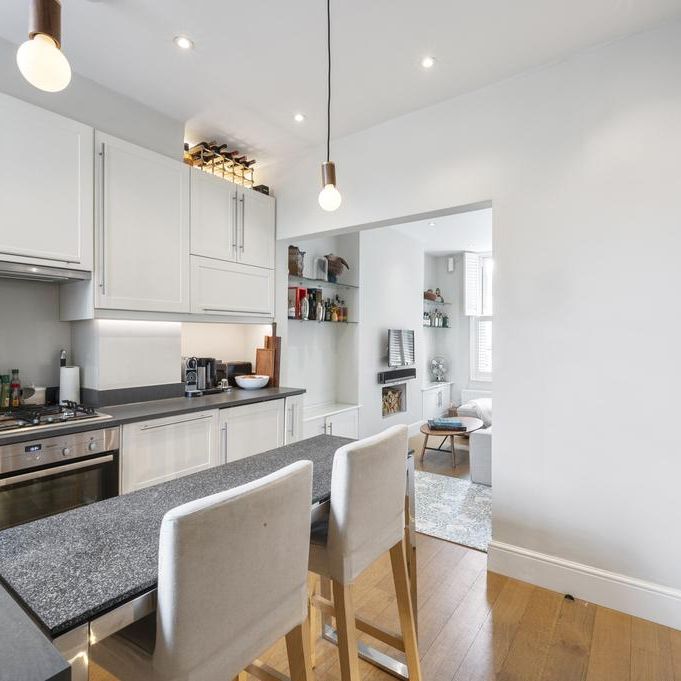 2 bedroom flat to rent - Photo 1