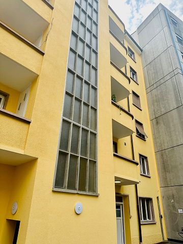 Gut gelegene 3.5-Zimmerwohnung in Freiburg - Foto 2