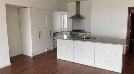 Hillcrest, 4 Bedroom Home - Photo 3