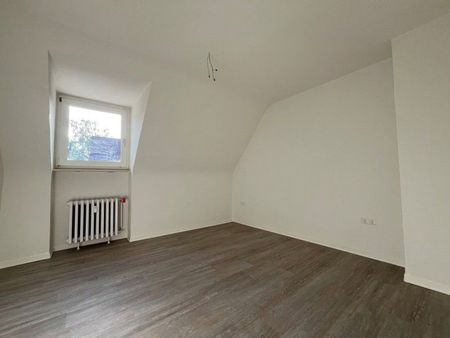 Sanierte 3,5-Zimmer-Dachgeschosswohnung - Photo 3