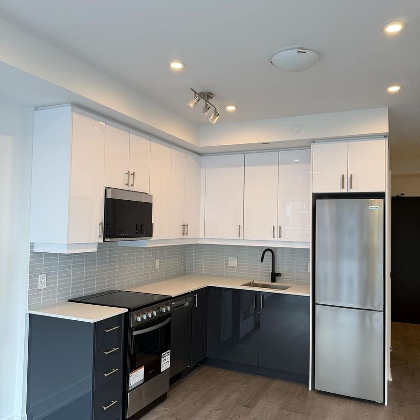 For Lease - 2333 Khalsa Gate Unit# 607, Oakville, Ontario - Photo 1