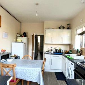 Chasefield Road Room 5 - Photo 2