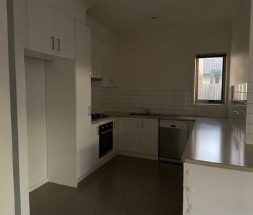 Modern Comfort in a Convenient Lalor Location - Photo 5