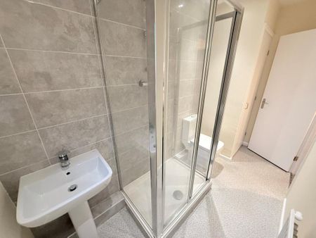 2 bedroom terraced house to rent - Photo 2