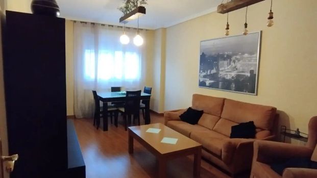 Piso de alquiler en Calle Lozano, Carretas - Pajarita - Photo 1