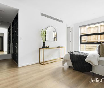 4/504 Glenferrie Road, Hawthorn VIC 3122 - Townhouse For Rent | Domain - Photo 3