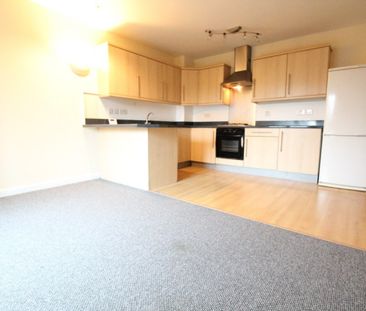 2 bed Ground Floor Flat for Rent - Photo 4