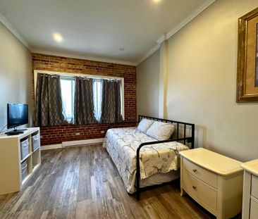 2104 Av. Prud'homme, Montréal (Côte-des-Neiges, QC H4A - Photo 2
