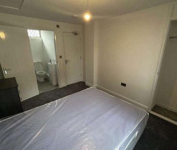 The Tithings, Runcorn, WA7 - Photo 1