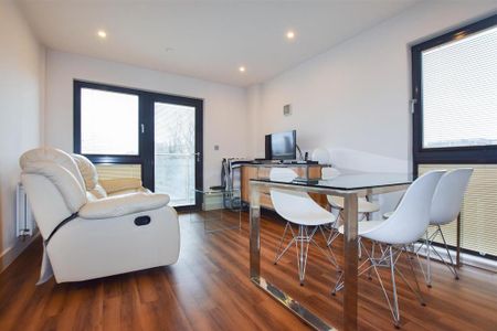 2 bedroom apartment to rent - Photo 2