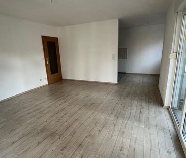 große 2-Zi.-Whg. mit Süd-Balkon - Photo 2