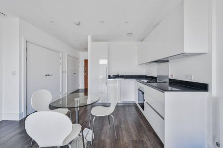 1 bedroom flat to rent - Photo 3