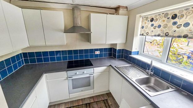 2 bedroom terraced house to rent - Photo 1