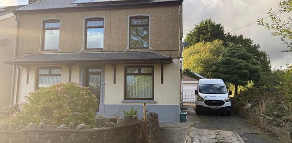 3 bedroom detached house to rent - Photo 2