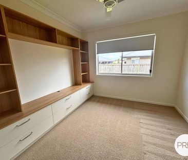 MODERN FAMILY HOME - NEW ESTATE - Photo 3