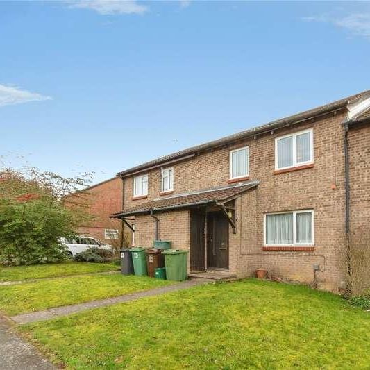 Hogarth Close, Basingstoke, Hampshire, RG21 - Photo 1