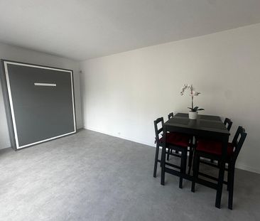Location Appartement 1 pièce 23m² - Photo 3